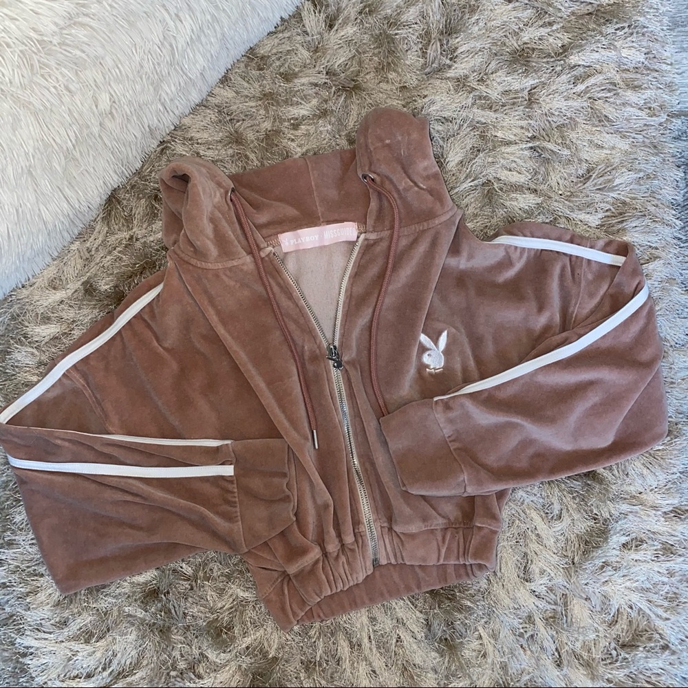 Playboy Cropped Hoodie🐰